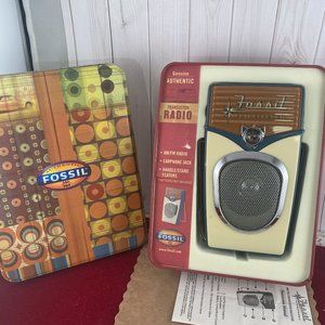 Vintage FOSSIL Futurephonic Portable AM/FM Transistor Radio in Original Tin